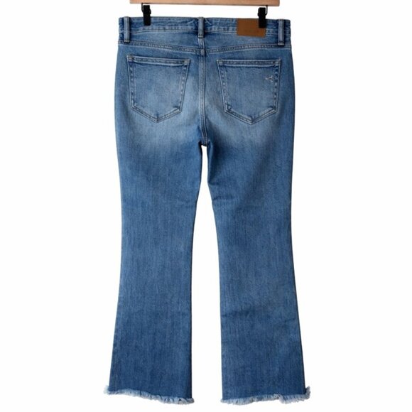 Hidden Jeans Women’s Size 27 Medium Wash Frayed Hem Crop - Picture 4 of 5